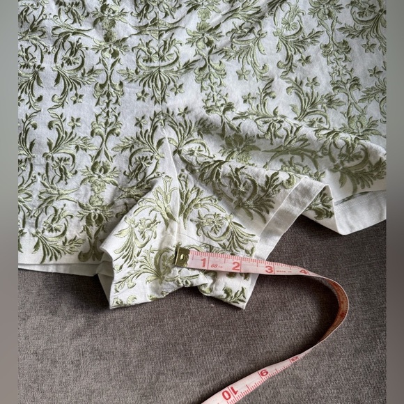 Alice and Olivia Donald Embroidered High Waisted Shorts Green Republic Geo 8 New - Picture 12 of 12